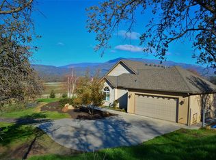 20121 Nicholas Rd, Clovis, CA 93619