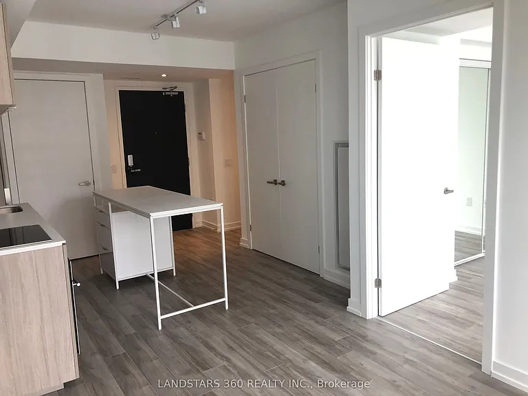 77 Shuter St #1212 — Photo 3