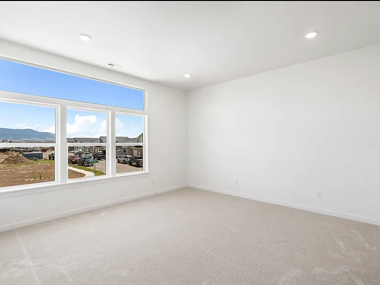 804 Accolade Loop — Photo 17
