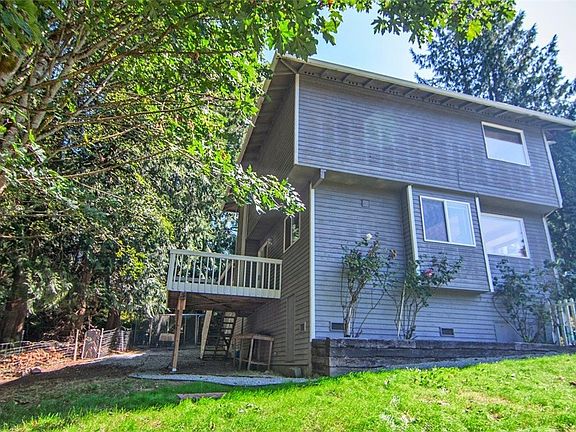 3rd image of 26432 Edgewater Blvd NW