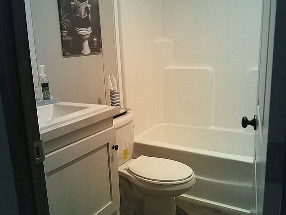 5th image of 24149 Penton Rd #1