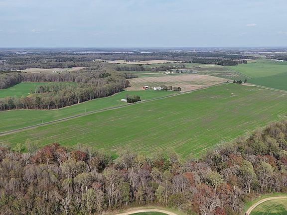 3rd image of 3750B Windy Hill Rd