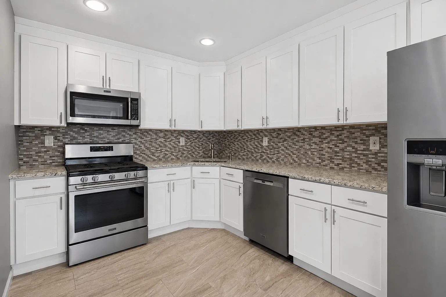 2 bed, 2.5 bath, $3,000 — Photo 3