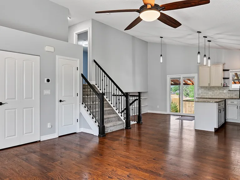 4540 Witches Hollow Ln — Photo 5