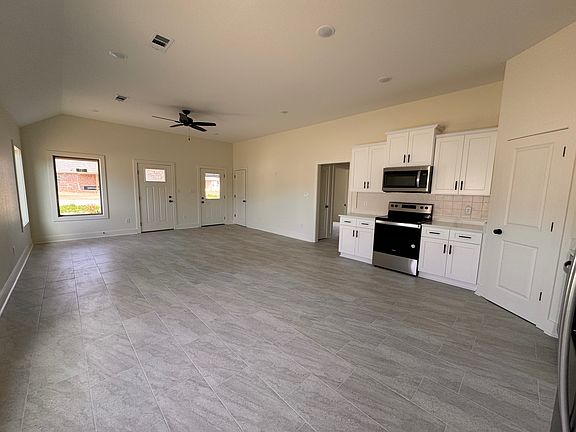 5th image of 4601 Yukon Dr