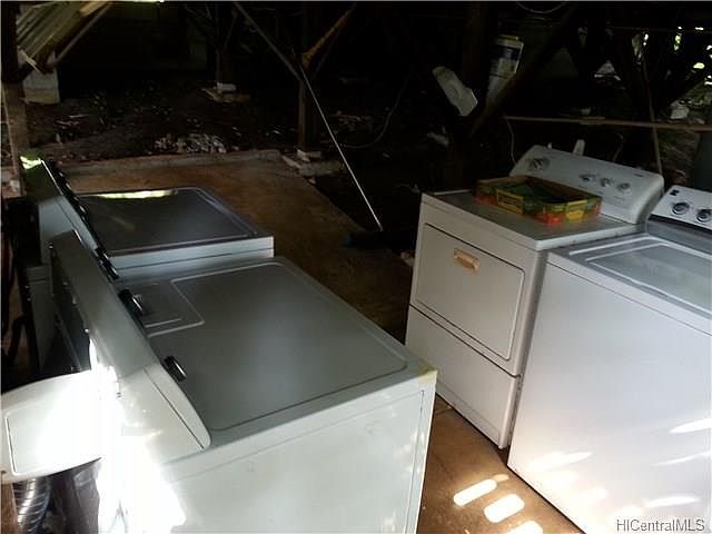 2nd image of 2405 Myrtle St