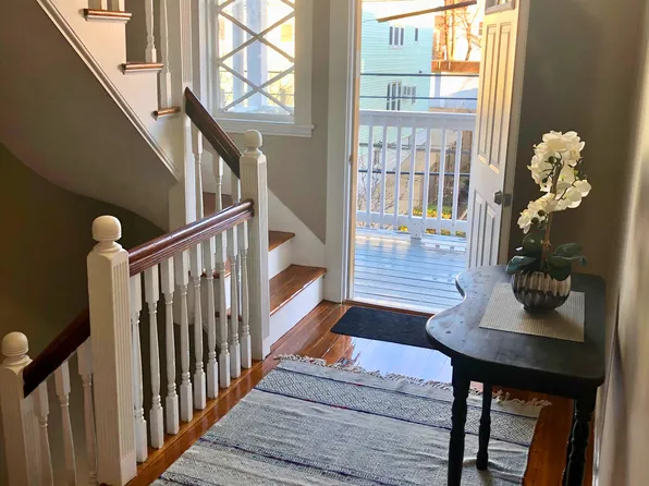 98 Irving St, Everett, MA