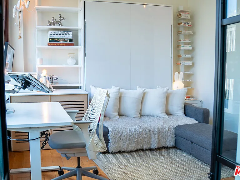460 S Spring St #903 — Photo 21