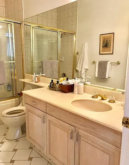 8349 Blackburn Ave #302 — Photo 31
