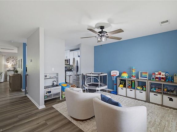5th image of 431 Hancock Dr