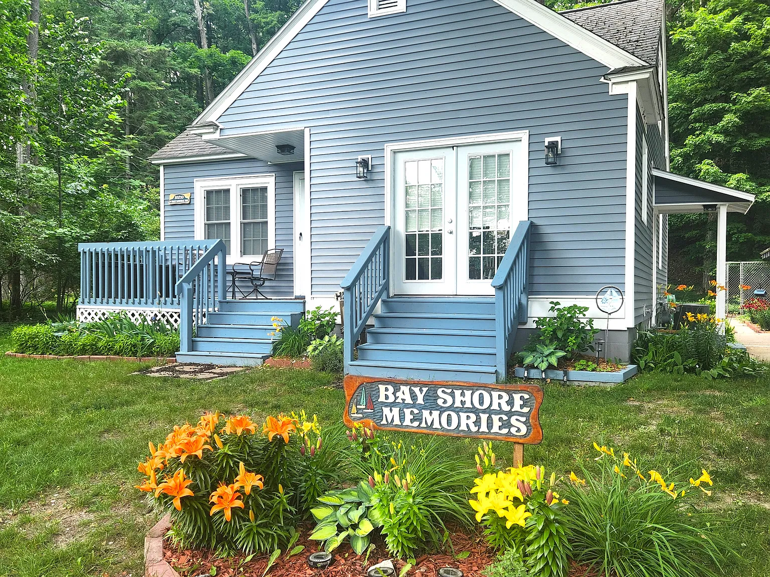 10210 W Bay Shore Drive — Photo 3