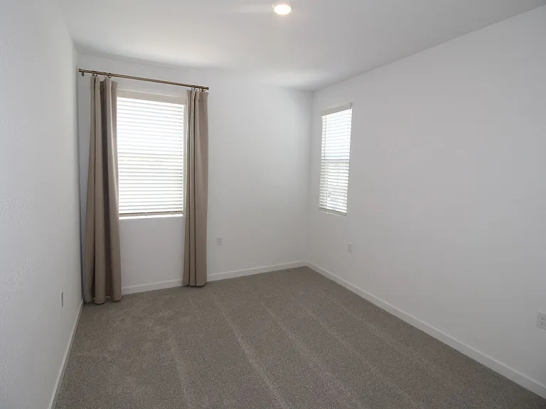 6137 W Ramona Way — Photo 15