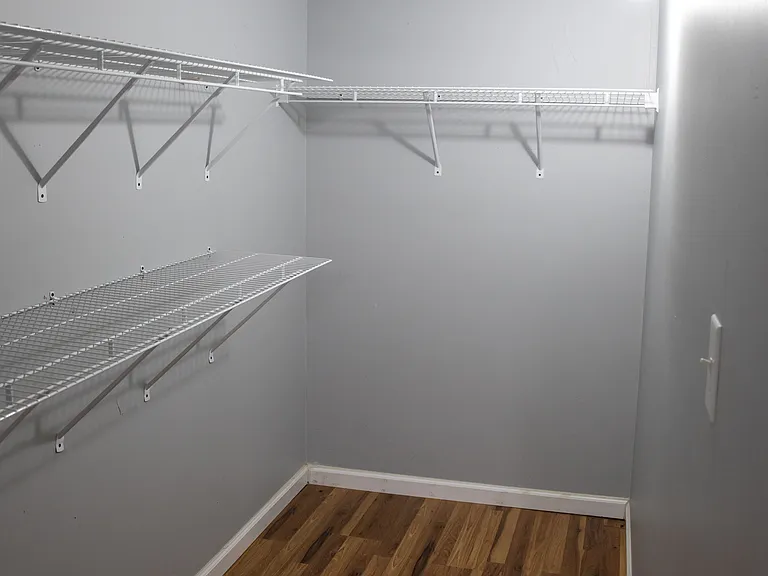 803 N Park St #2 — Photo 12