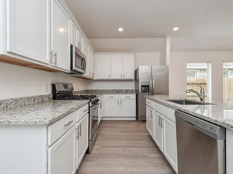 8426 Manta Ray Dr — Photo 17