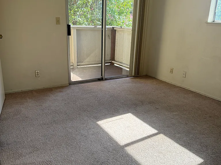 336 S Willard Ave — Photo 19