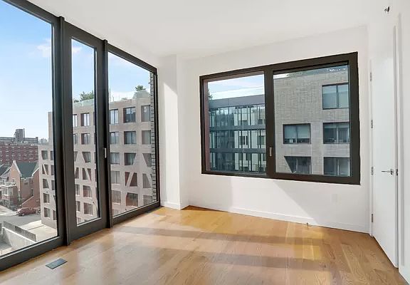 2nd image of 54 Noll St #5828