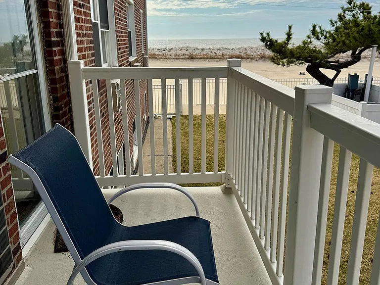 9300 Atlantic Ave #204 — Photo 25