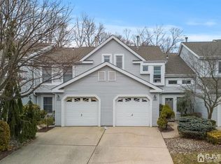 205 Manahan Ct, East Brunswick, NJ 08816