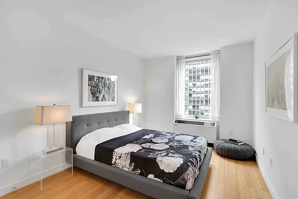 Rented by Level Group | media 6
