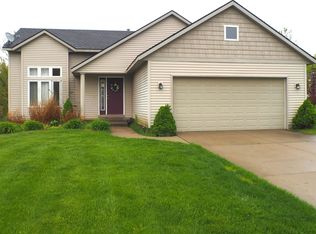 4025 Ronalds Rd, Dorr, MI 49323