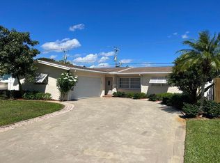284 Riverside Dr, Palm Beach Gardens, FL 33410