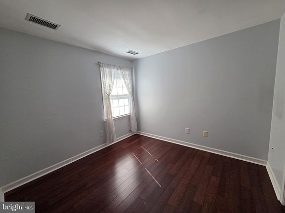 5th image of 31 W Village Rd