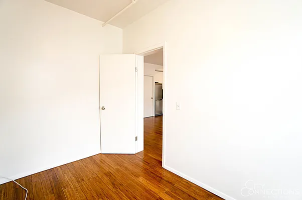 Rented by City Connections Realty | media 19