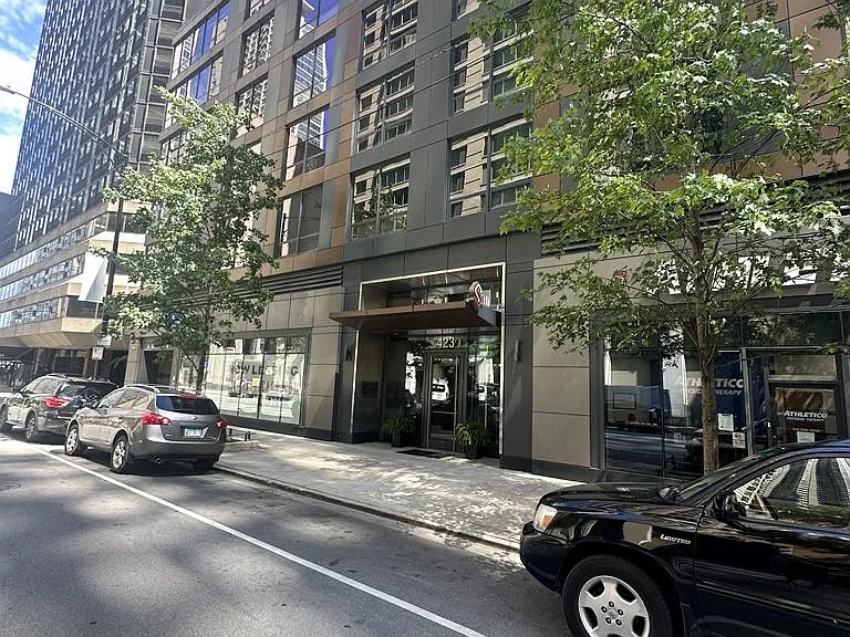 Sienna Chicago — Photo 42