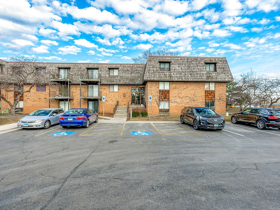 1st image of 3 Oak Creek Dr APT 1406