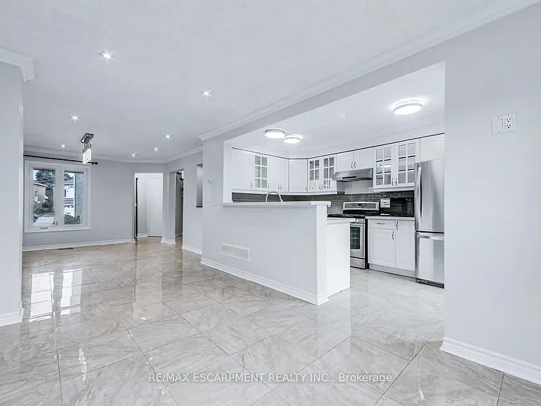 2790 Huntingdon Trl — Photo 6