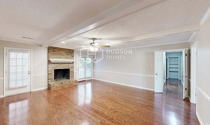 2089 Norcross Dr — Photo 7