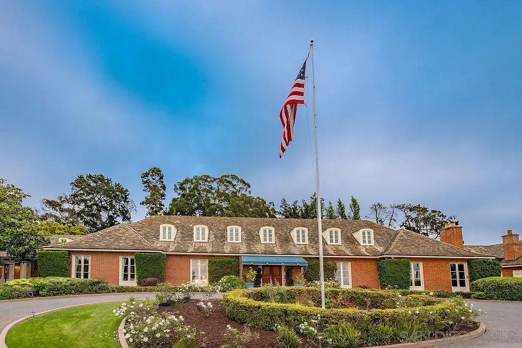16 bed, 23.0 bath, 22897 sqft, $75,000 — Photo 3