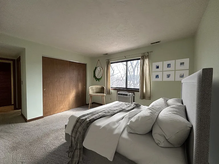 340 Sunderland Rd #17A — Photo 7