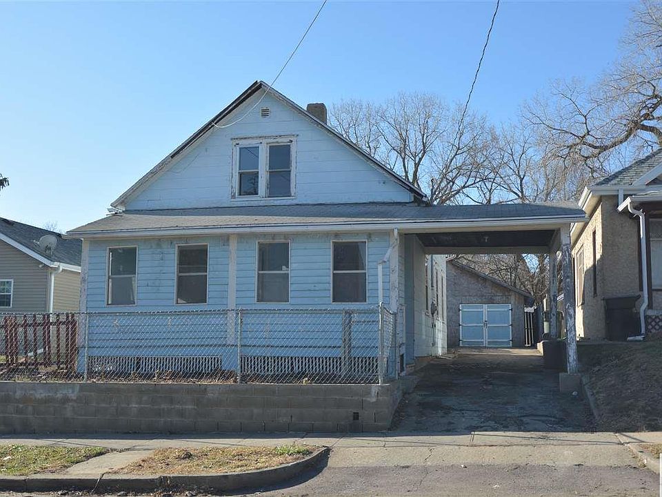 1st image of 305 Ross St