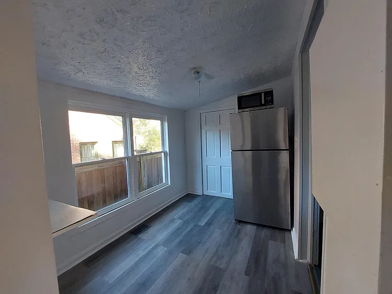 547 Atlanta Ave SE #2 — Photo 5