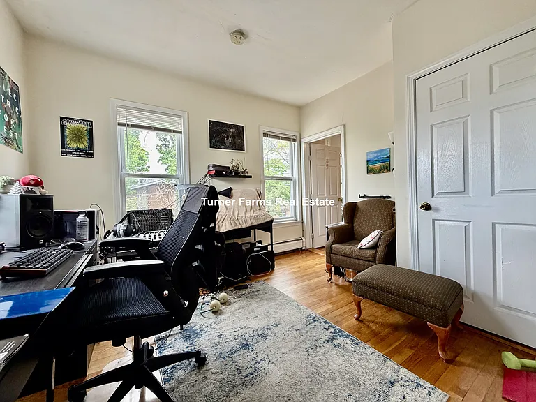 38 Bond St #22 — Photo 5