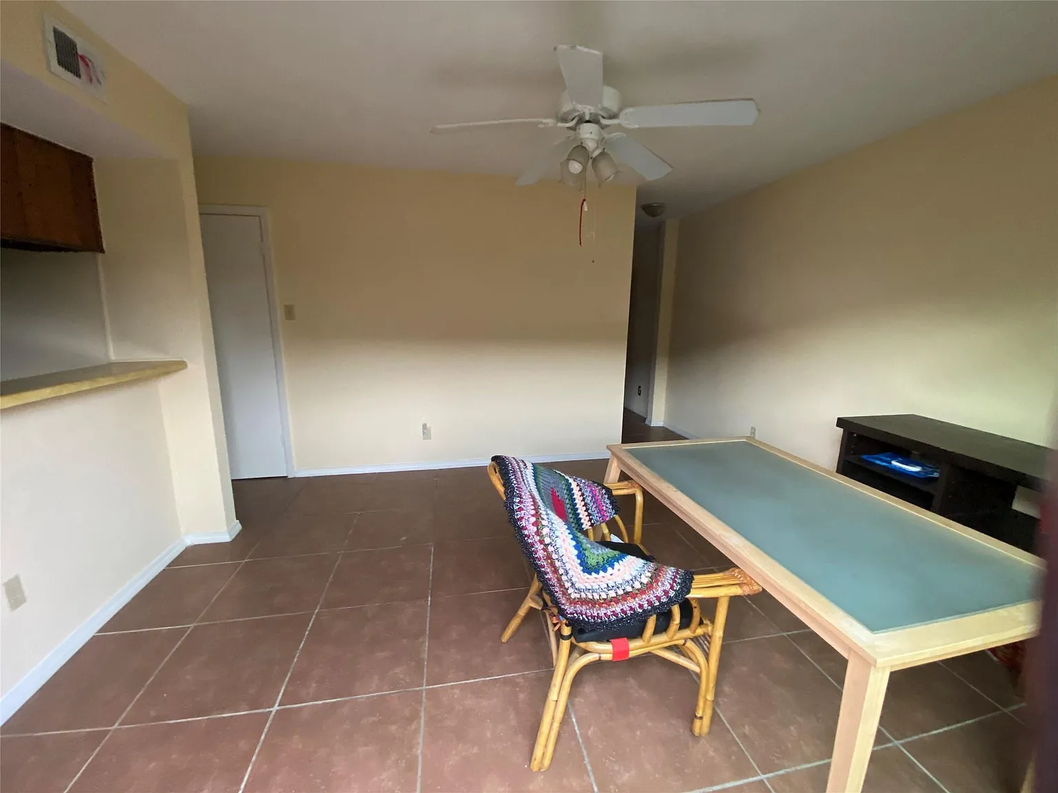 3 bed, 3.0 bath, 1500 sqft, $1,500 — Photo 4