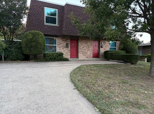 2716 McCart Ave, Fort Worth, TX 76110
