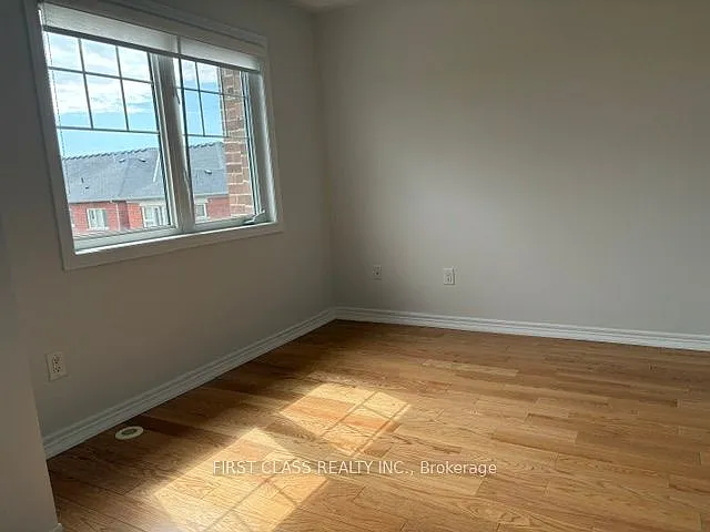 319 Delray Dr — Photo 4