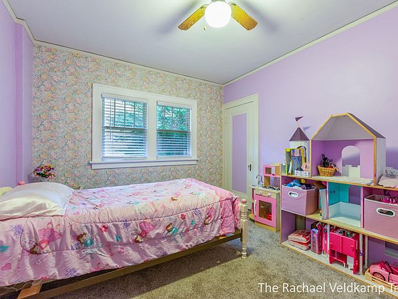 4th image of 1517 Union Ave NE
