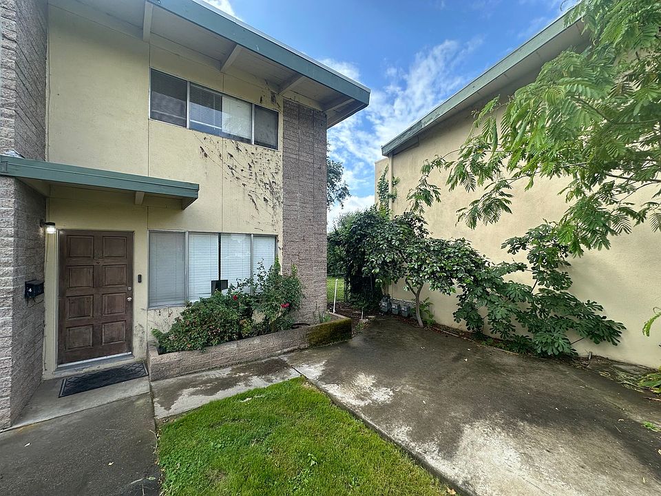 2nd image of 71 Grand Ave APT 4