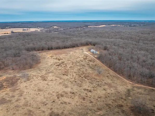24031 Highway C, Belle, MO 65013