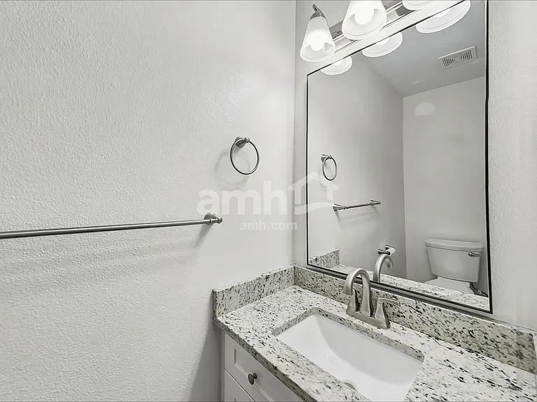 19506 E Bellisario Creek Dr — Photo 8