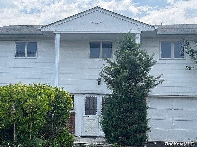 1st image of 2984 Bellmore Avenue