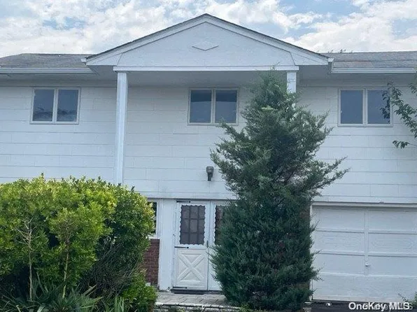 2984 Bellmore Avenue, Bellmore, NY 11710