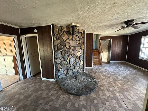 5th image of 1465 Dee Kennedy Rd