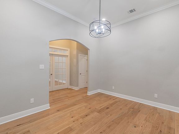 5th image of 3308 Riverwood Ct