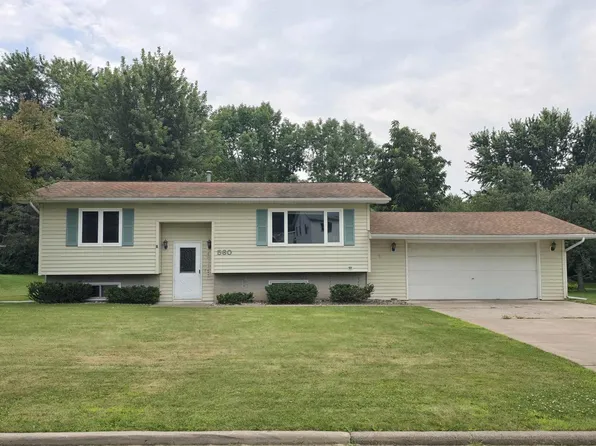 560 East URQUHART STREET, Medford, WI 54451