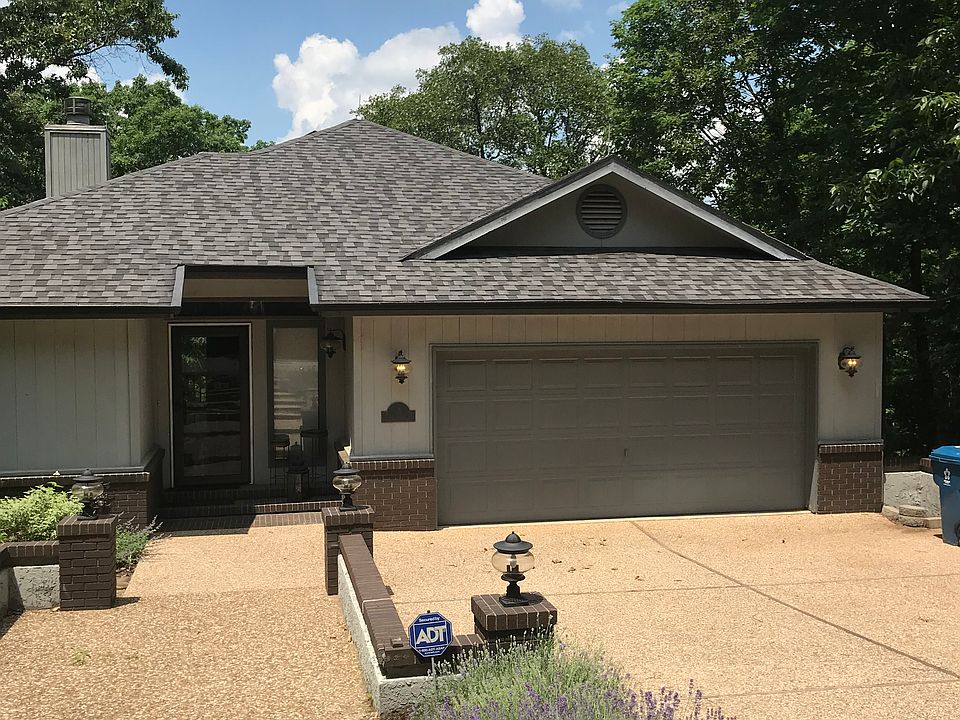 1st image of 3 Mayfair Ln