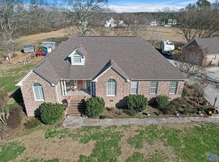 235 Dogwood Cir, Boaz, AL 35956